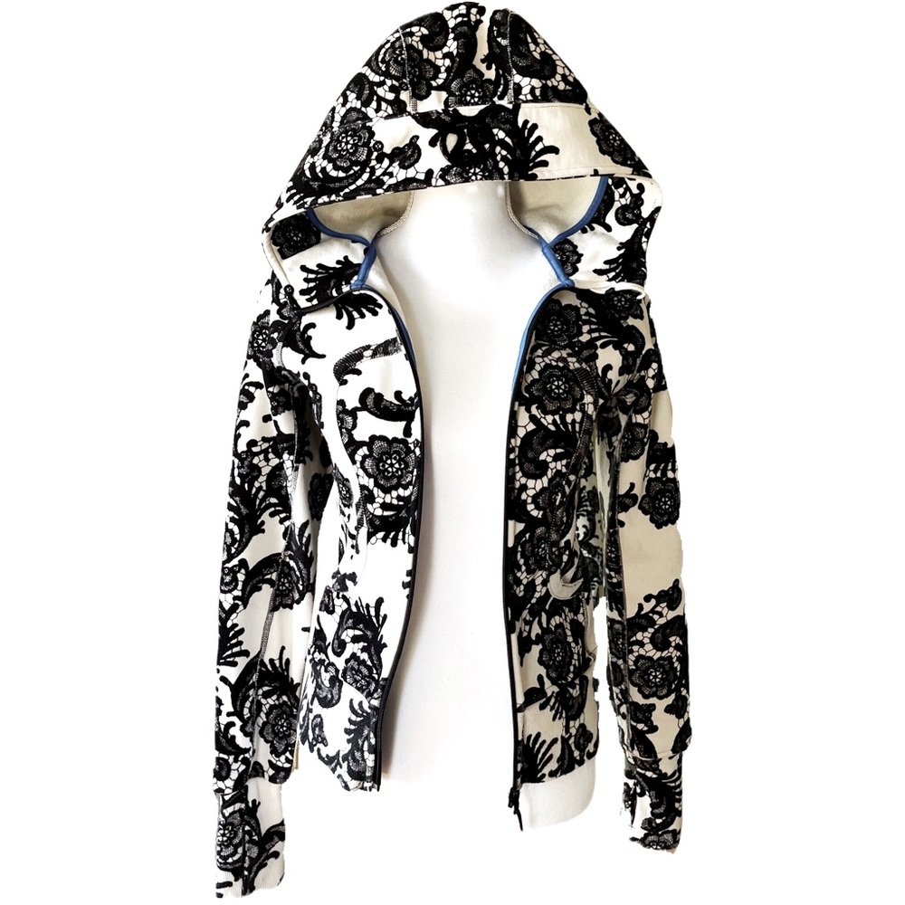 LuLuLemon Size 4 Black White Hooded Jacket Floral Design